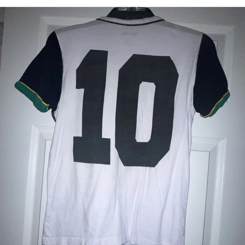 Black and white jersey